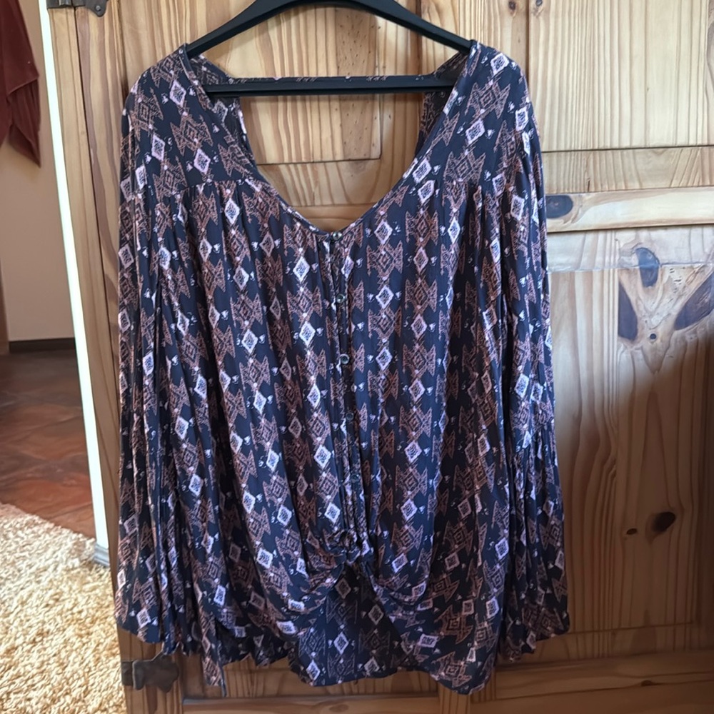 Billabong deep v neck top